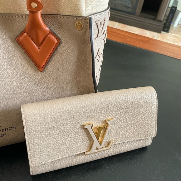 Louis Vuitton Monogram Tuffetage OMS MM and Taurillon Leather Capucines Wallet. - Picture 5 of 5
